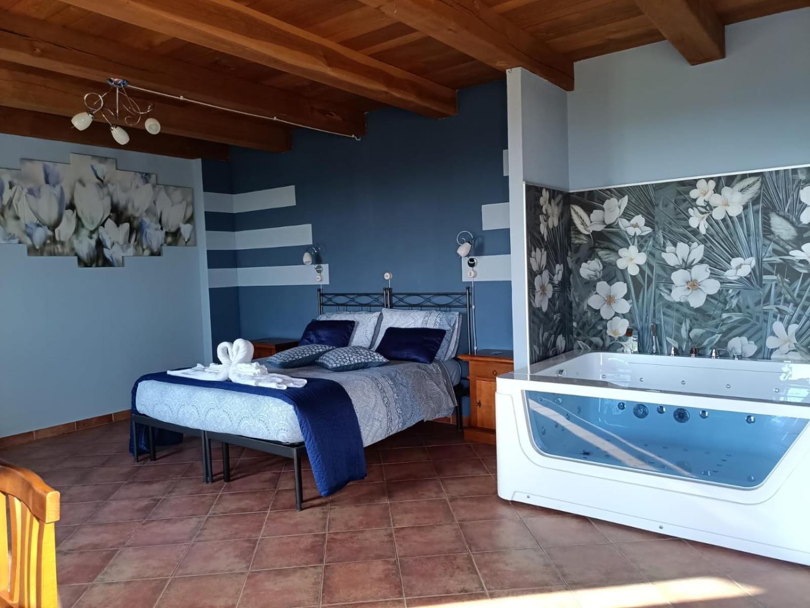 Da Fabiana Bed & Breakfast Bossolasco Eksteriør bilde
