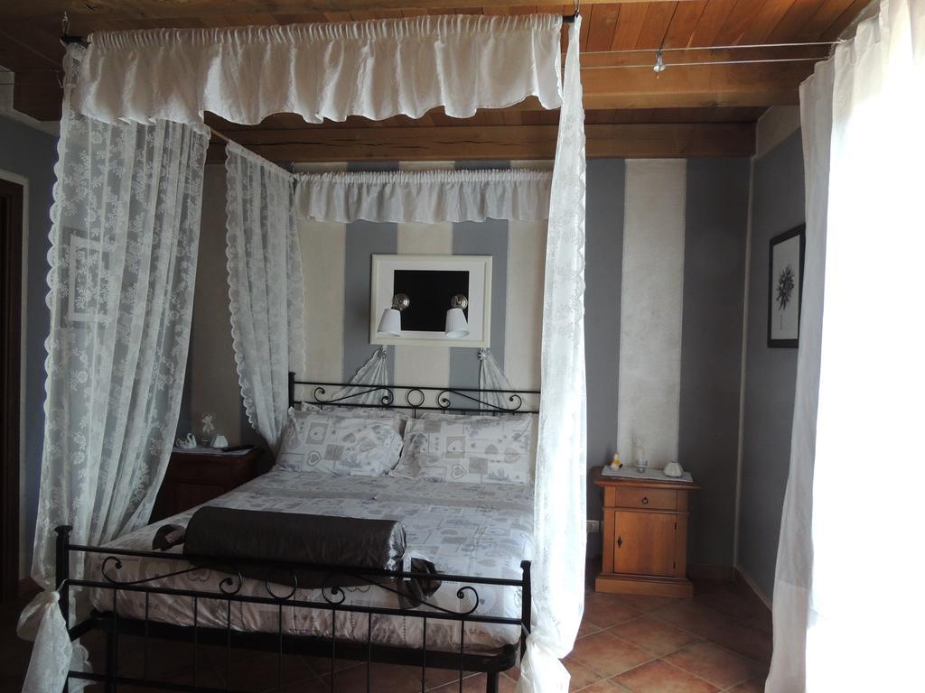 Da Fabiana Bed & Breakfast Bossolasco Eksteriør bilde