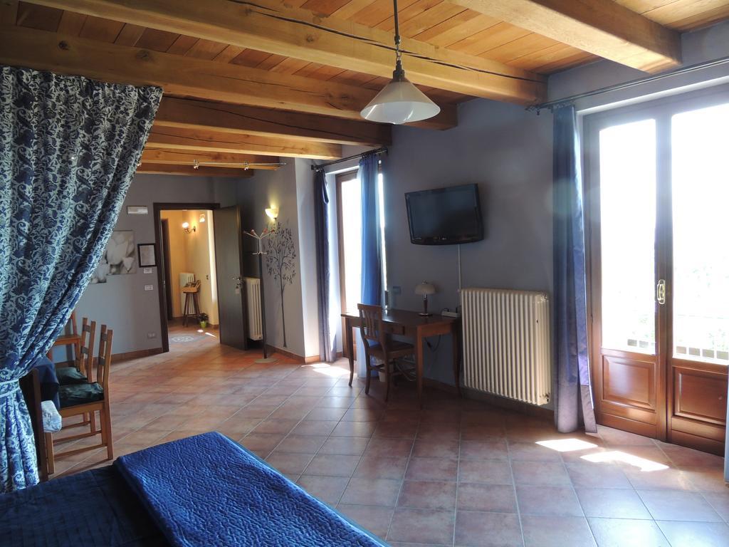 Da Fabiana Bed & Breakfast Bossolasco Eksteriør bilde